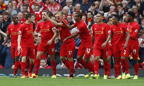 小胖再次解说总决赛，花海钎城评论席，清融约小胖当教练